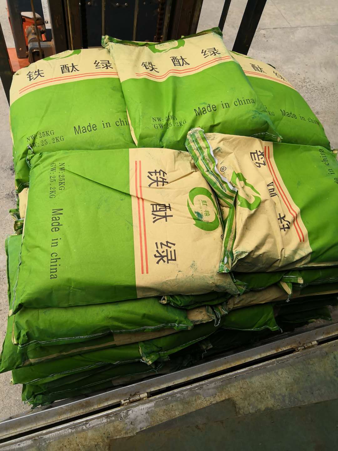 顏料綠，地坪綠，耐磨地坪，耐曬綠，氧化鐵綠，